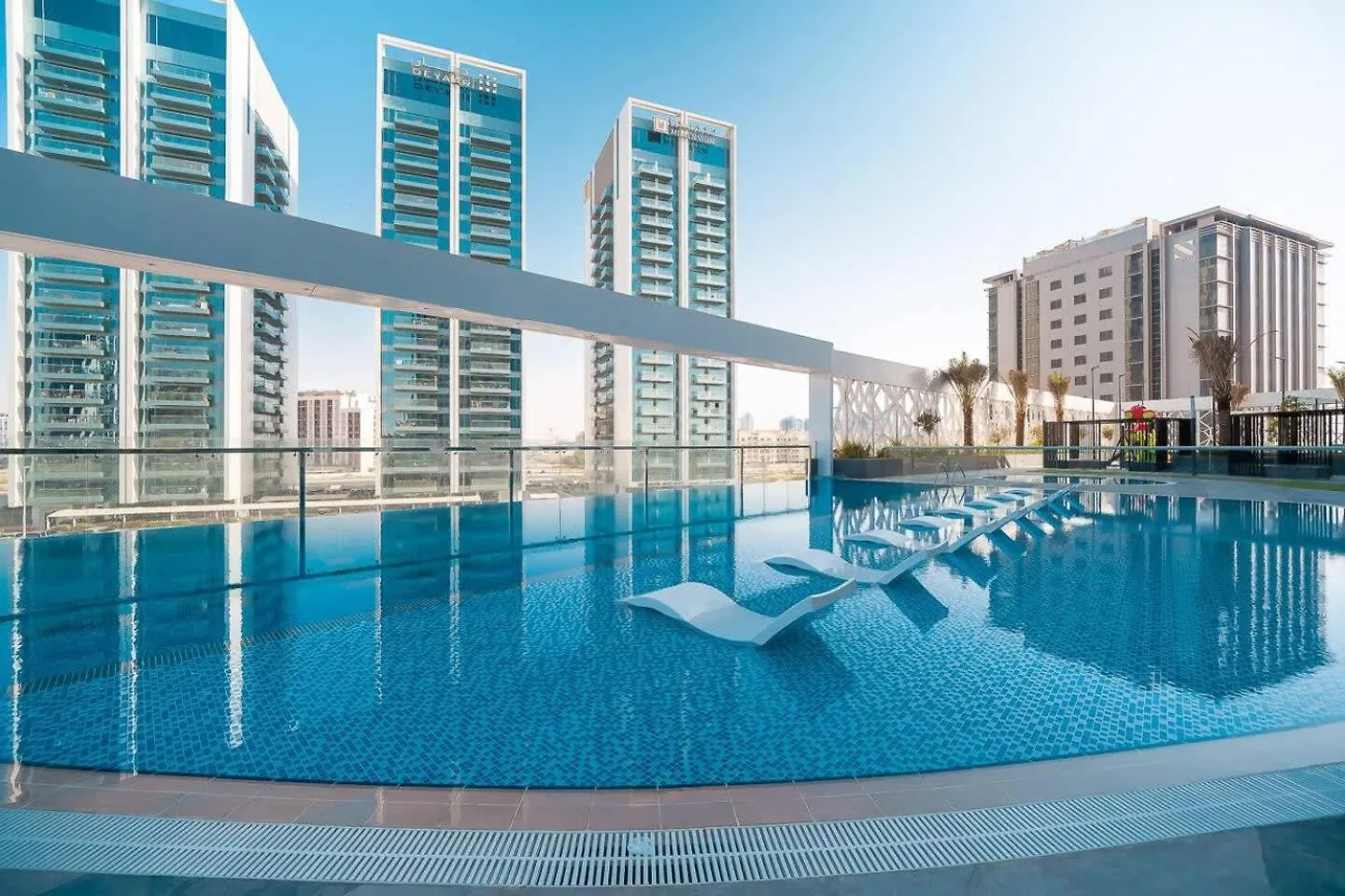 Pvh - Homely Studio Near Miracle Garden Dubai