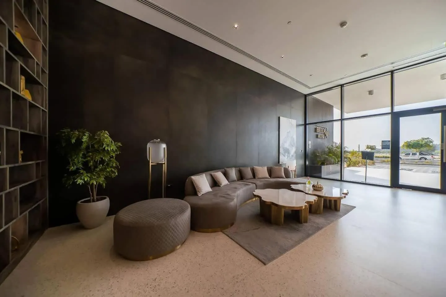 Pvh - Homely Studio Near Miracle Garden Dubai