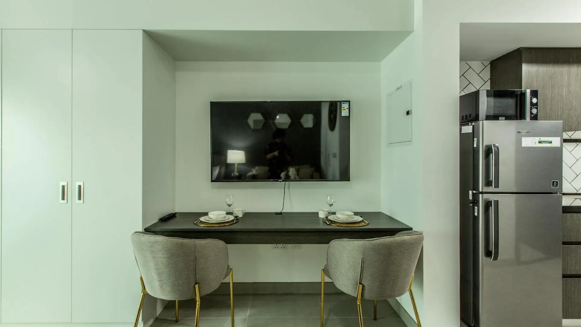 Pvh - Homely Studio Near Miracle Garden Dubai 0*,  United Arab Emirates