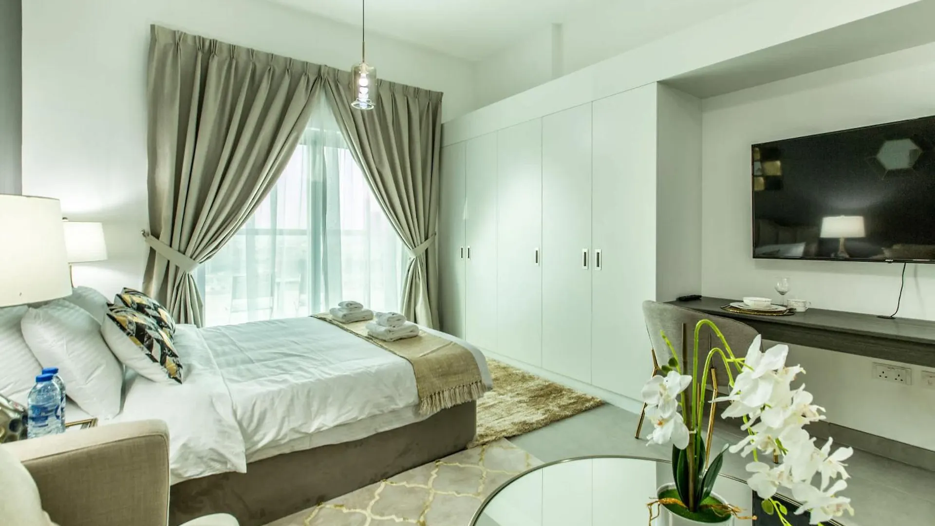 Apartment Pvh - Homely Studio Near Miracle Garden Dubai